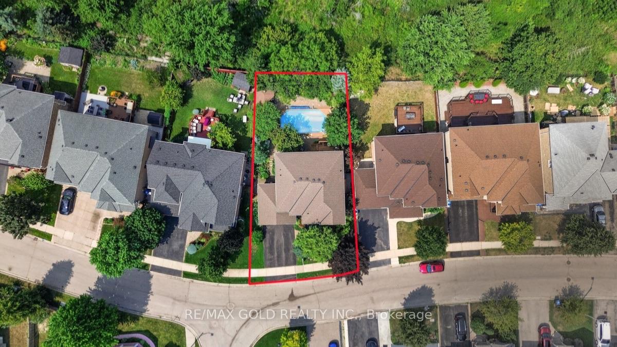 Photo 43 of 40 Maldives Crescent, Brampton, Vales of Castlemore — HOMEH