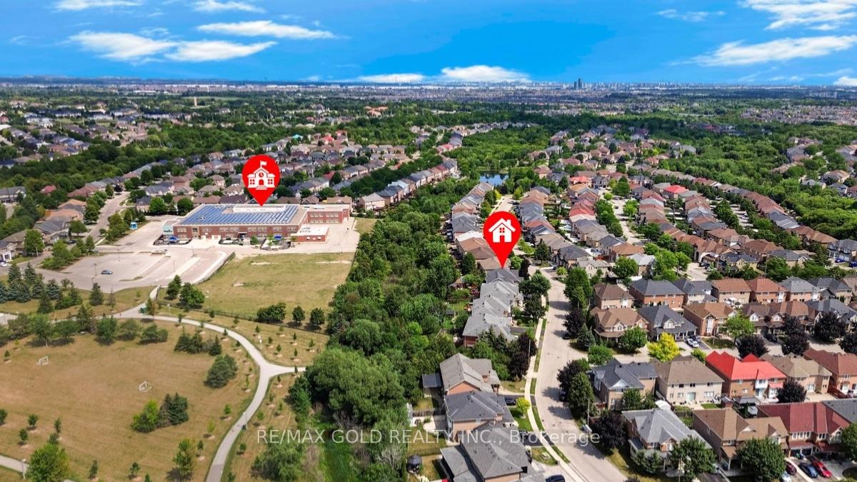 Photo 45 of 40 Maldives Crescent, Brampton, Vales of Castlemore — HOMEH