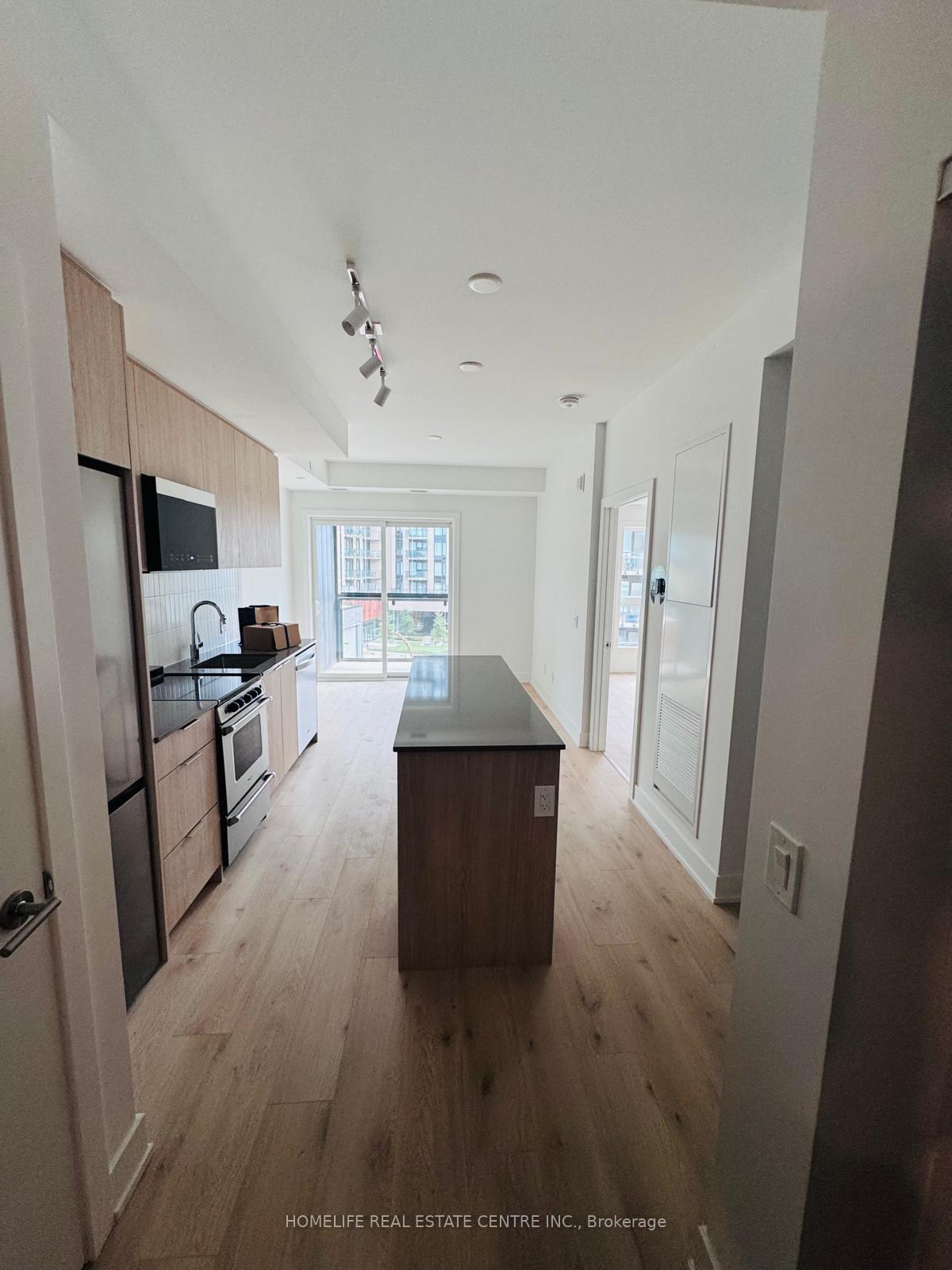 Photo 4 of Unit 409, 3008 William Cutmore Boulevard, Oakville, Joshua Meadows — HOMEH