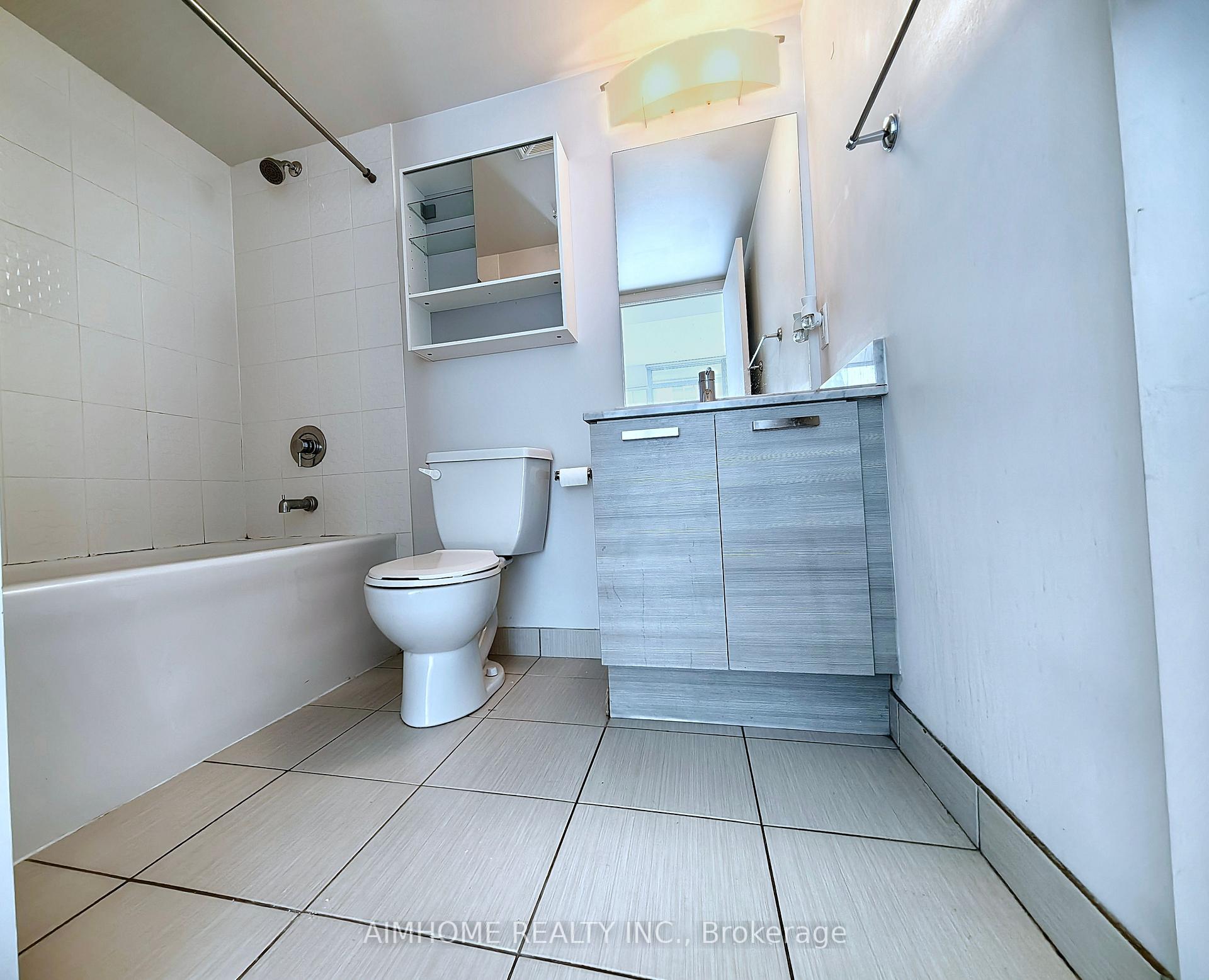 Photo 7 of Unit 1916, 36 Lisgar Street, Toronto, Little Portugal — HOMEH