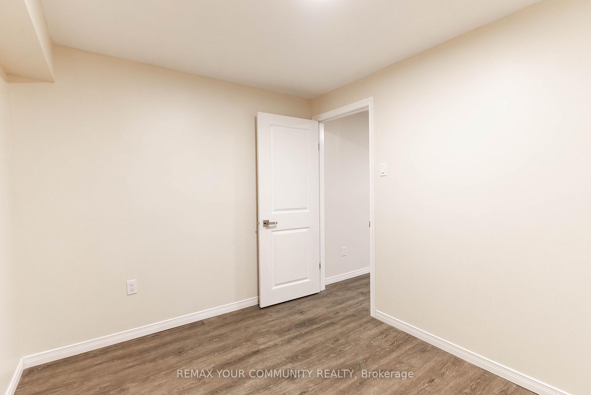 Photo 11 of 1553 Norwill Crescent, Oshawa, Samac — HOMEH