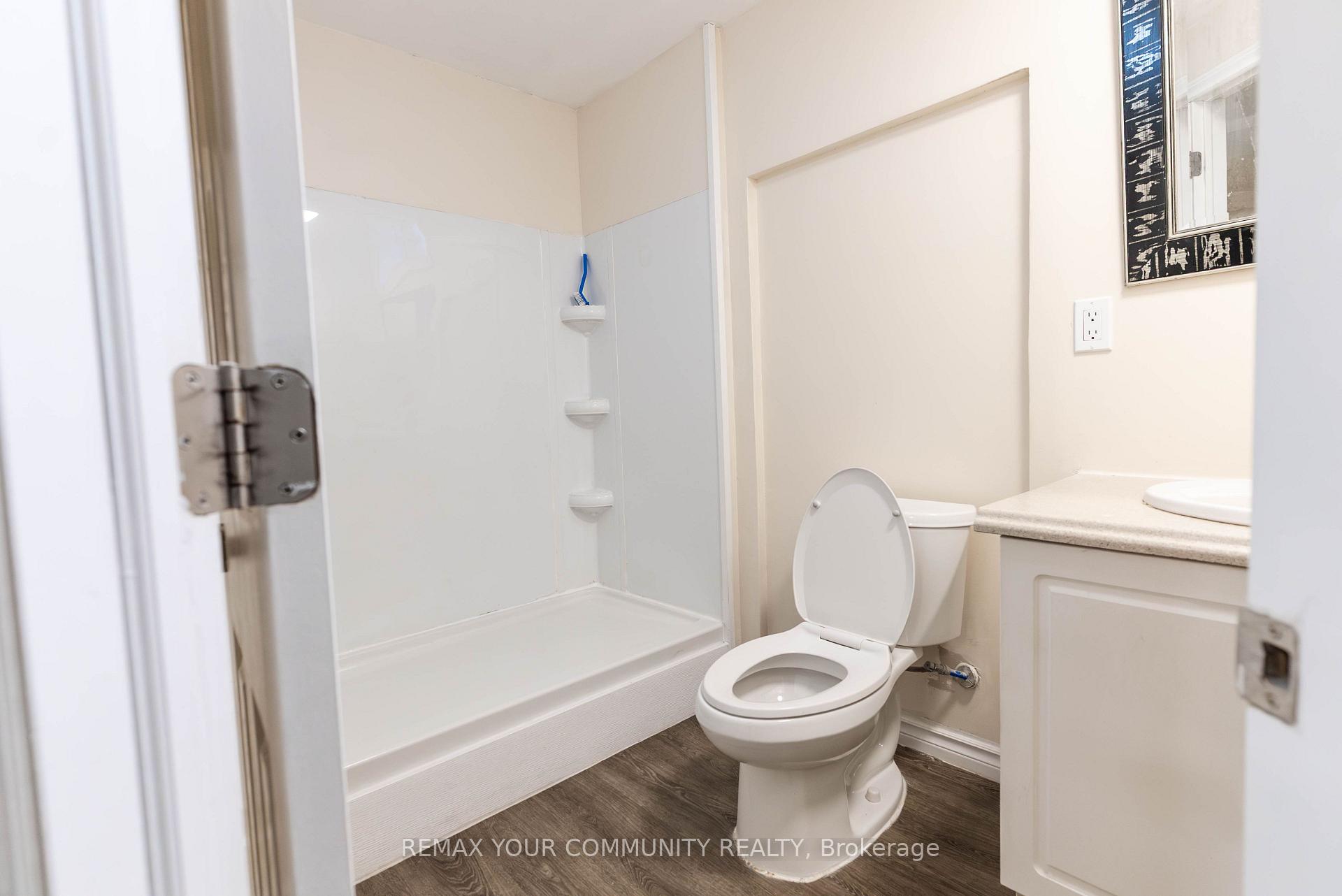 Photo 15 of 1553 Norwill Crescent, Oshawa, Samac — HOMEH