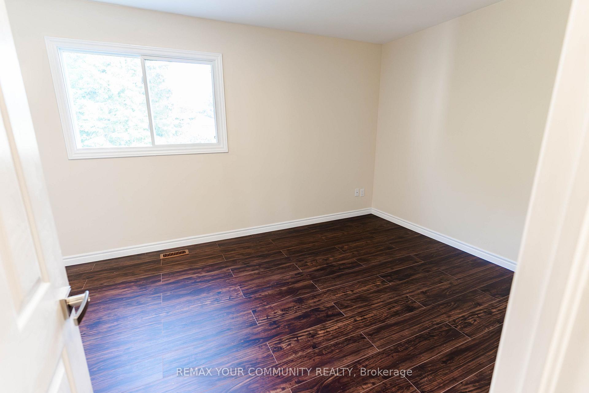 Photo 24 of 1553 Norwill Crescent, Oshawa, Samac — HOMEH
