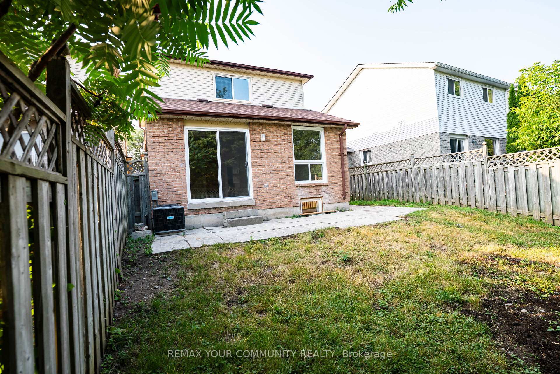 Photo 40 of 1553 Norwill Crescent, Oshawa, Samac — HOMEH