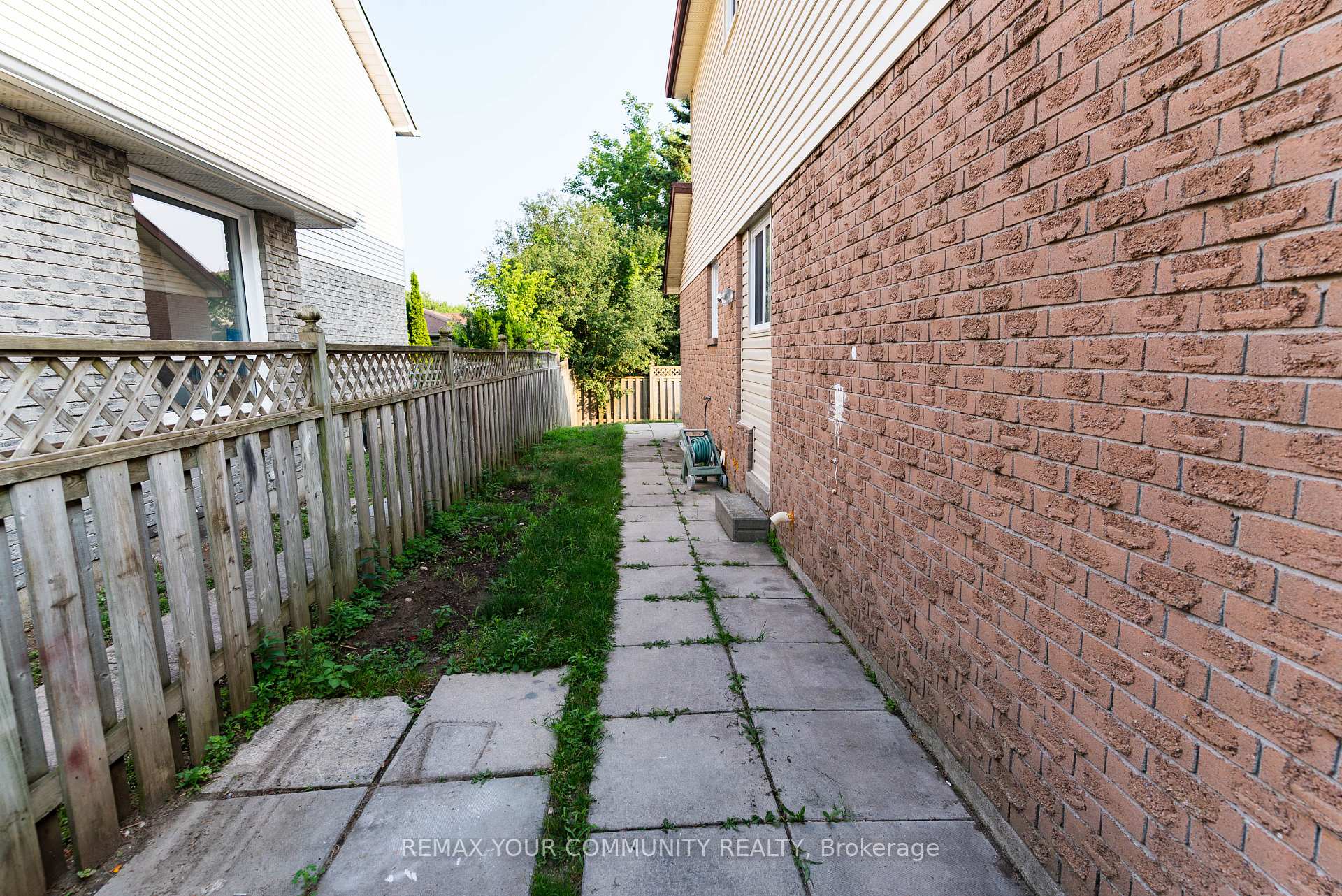 Photo 42 of 1553 Norwill Crescent, Oshawa, Samac — HOMEH