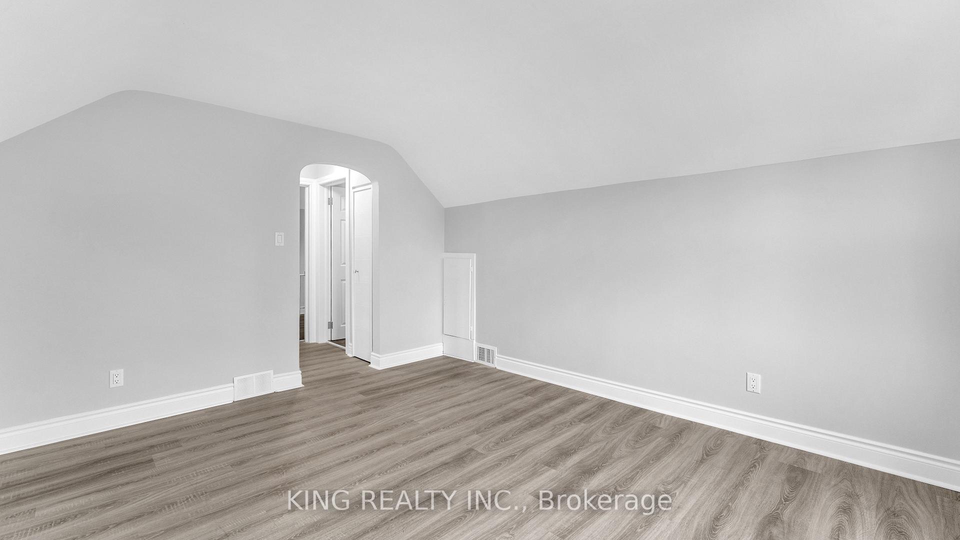 Photo 7 of Unit UPPER, 908 Trafalgar Street, London, East L — HOMEH