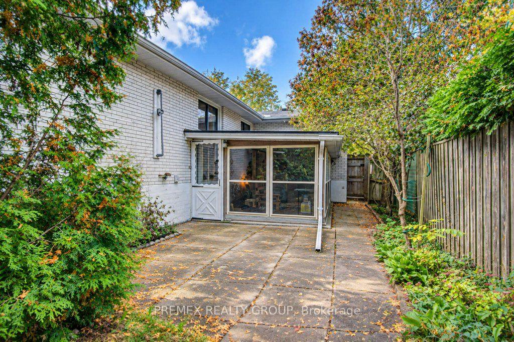 Photo 35 of 22 Clarke Street W, Guelph, Exhibition Park — HOMEH