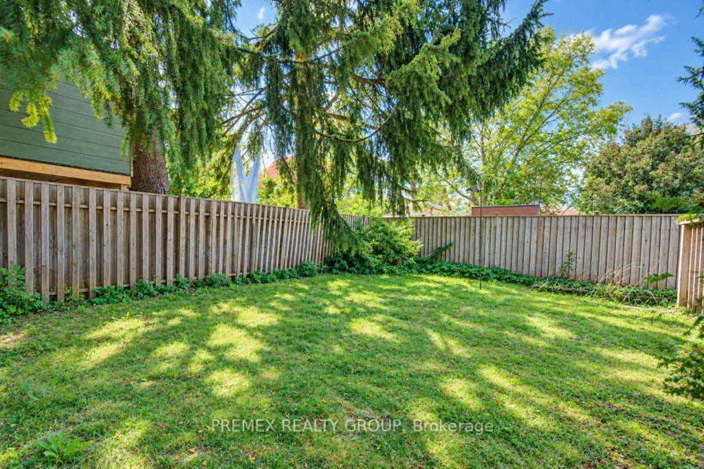 Photo 41 of 22 Clarke Street W, Guelph, Exhibition Park — HOMEH