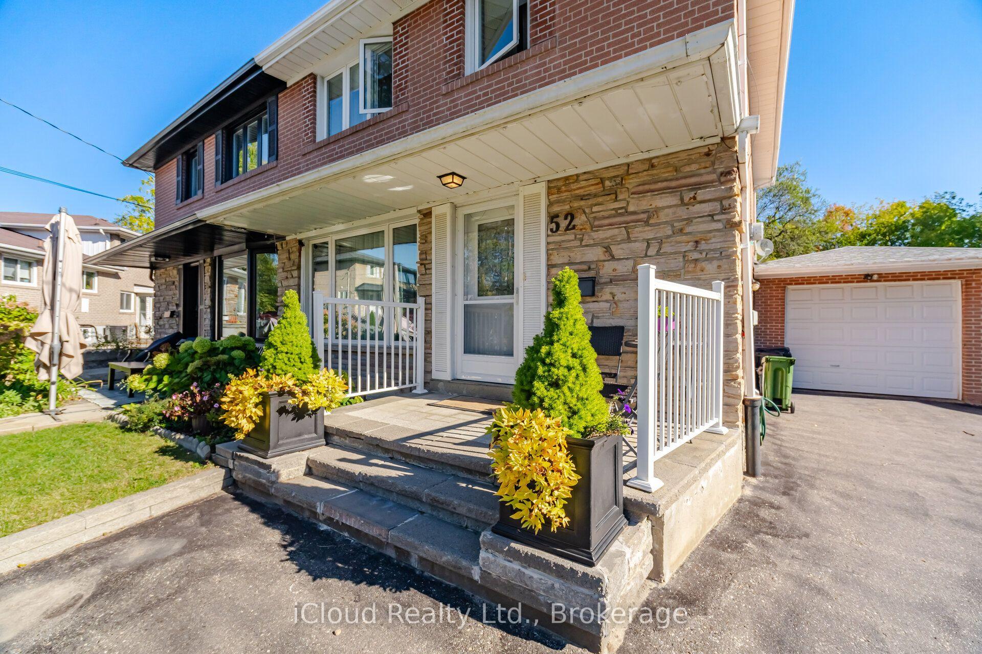 Photo 5 of 52 Bengal Court, North York, Glenfield-Jane Heights — HOMEH