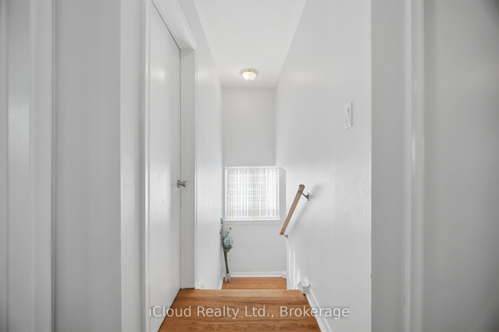Photo 24 of 52 Bengal Court, North York, Glenfield-Jane Heights — HOMEH