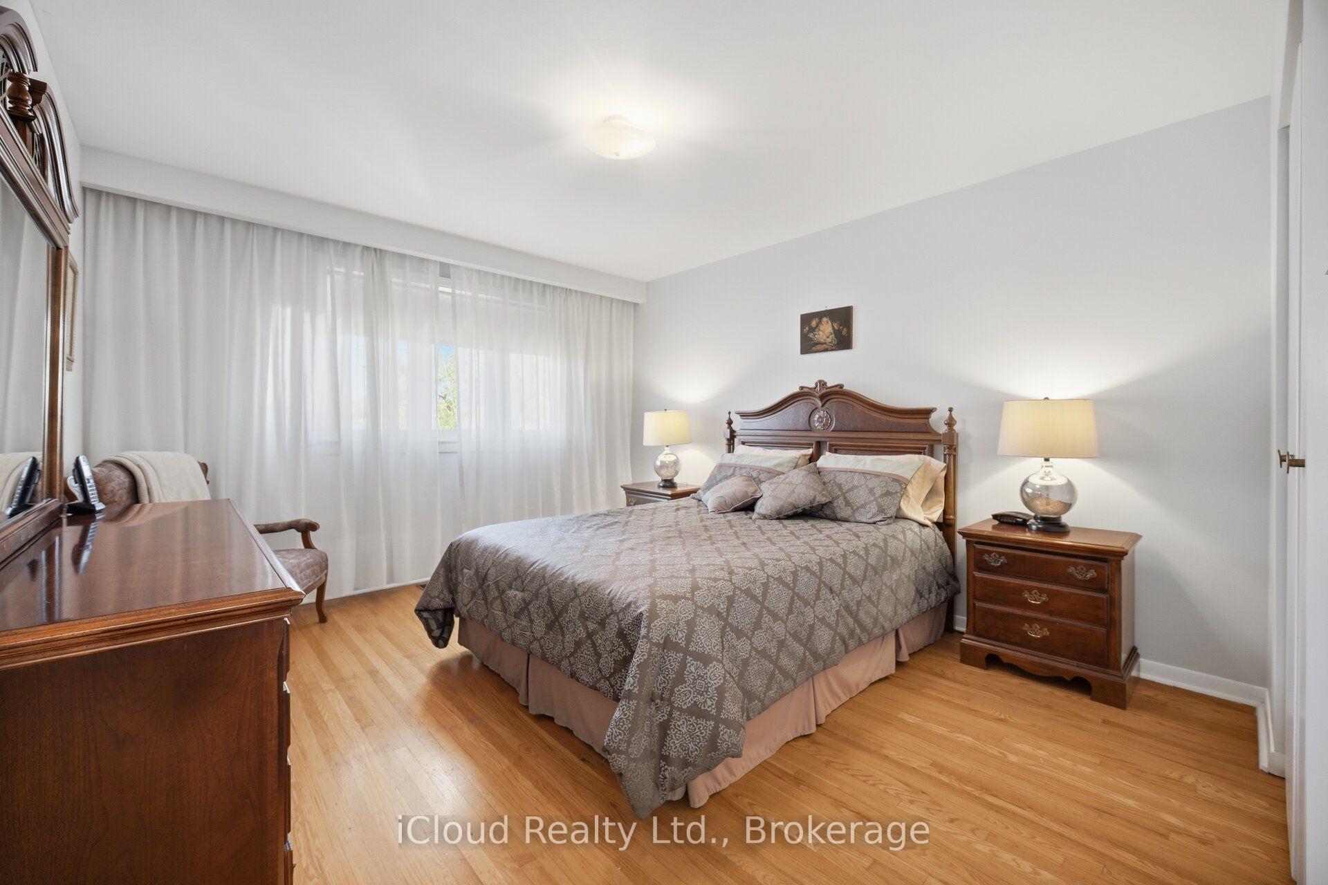 Photo 25 of 52 Bengal Court, North York, Glenfield-Jane Heights — HOMEH