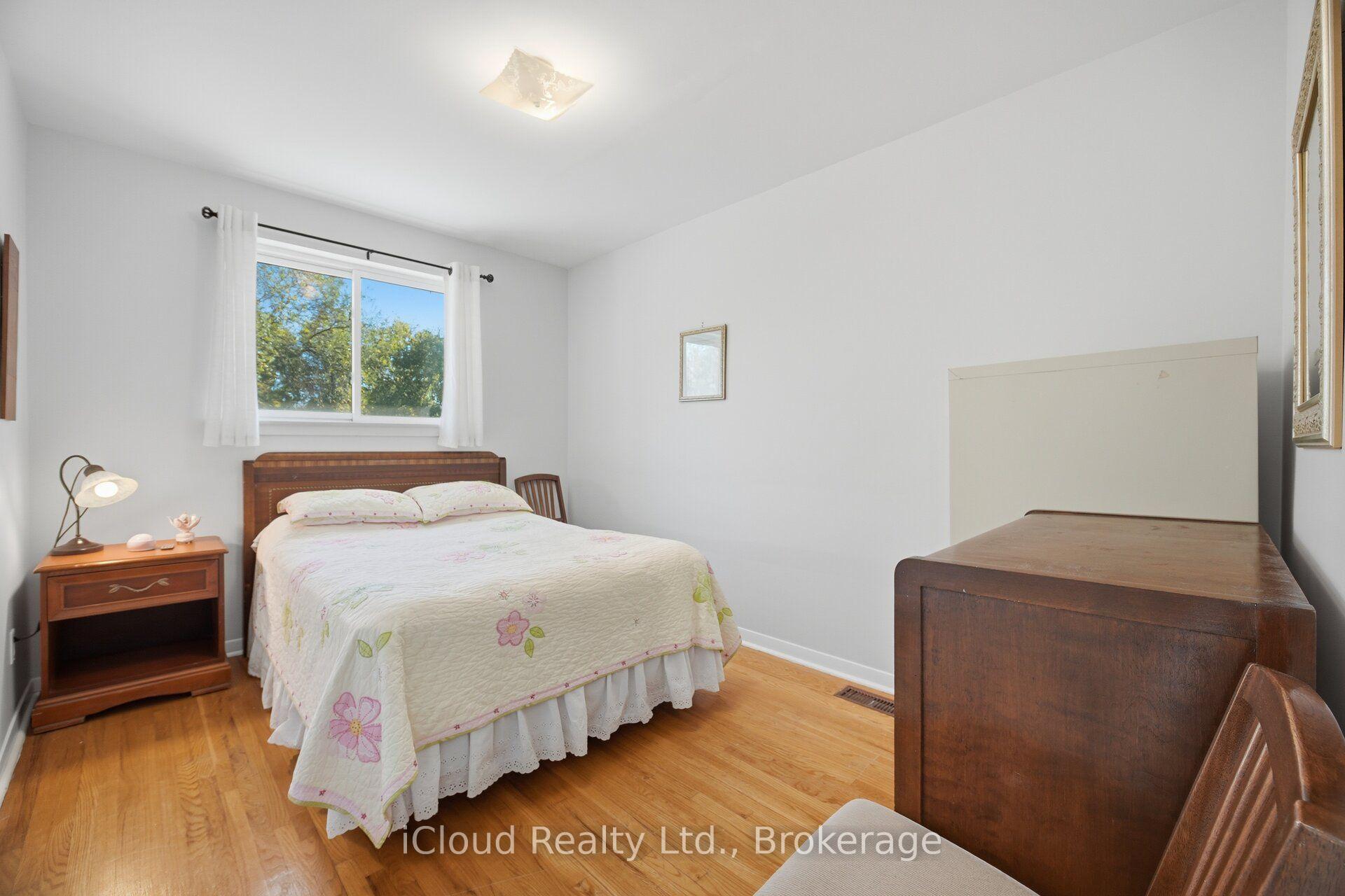 Photo 28 of 52 Bengal Court, North York, Glenfield-Jane Heights — HOMEH