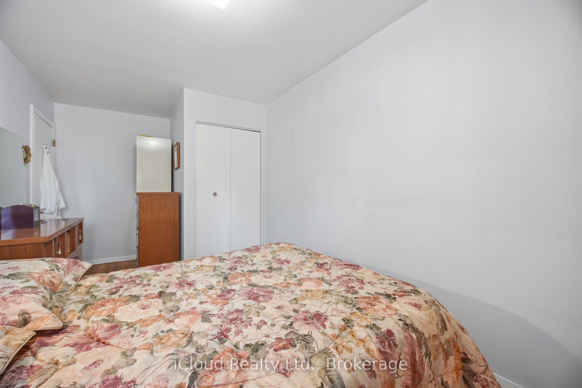 Photo 33 of 52 Bengal Court, North York, Glenfield-Jane Heights — HOMEH