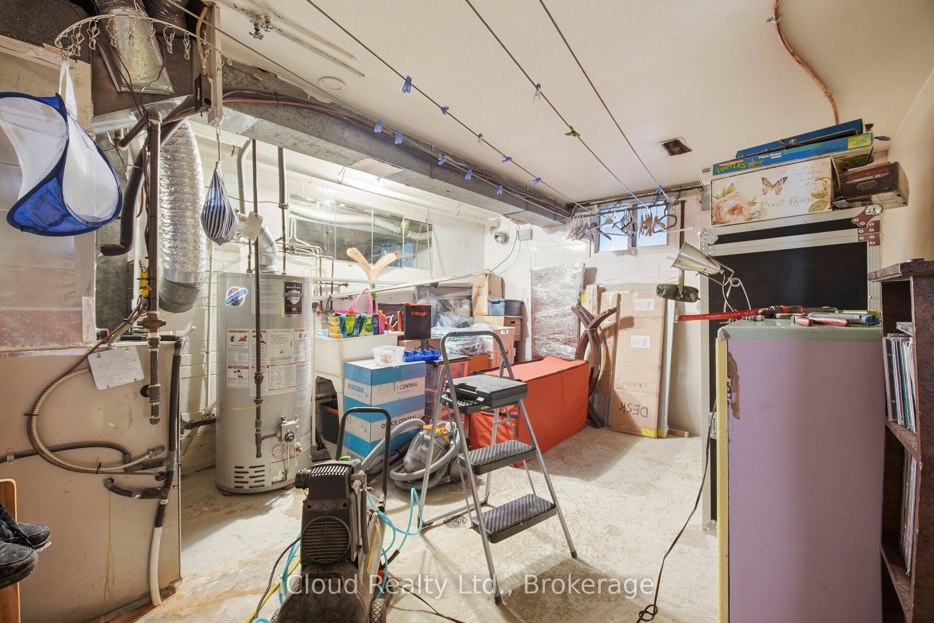 Photo 41 of 52 Bengal Court, North York, Glenfield-Jane Heights — HOMEH