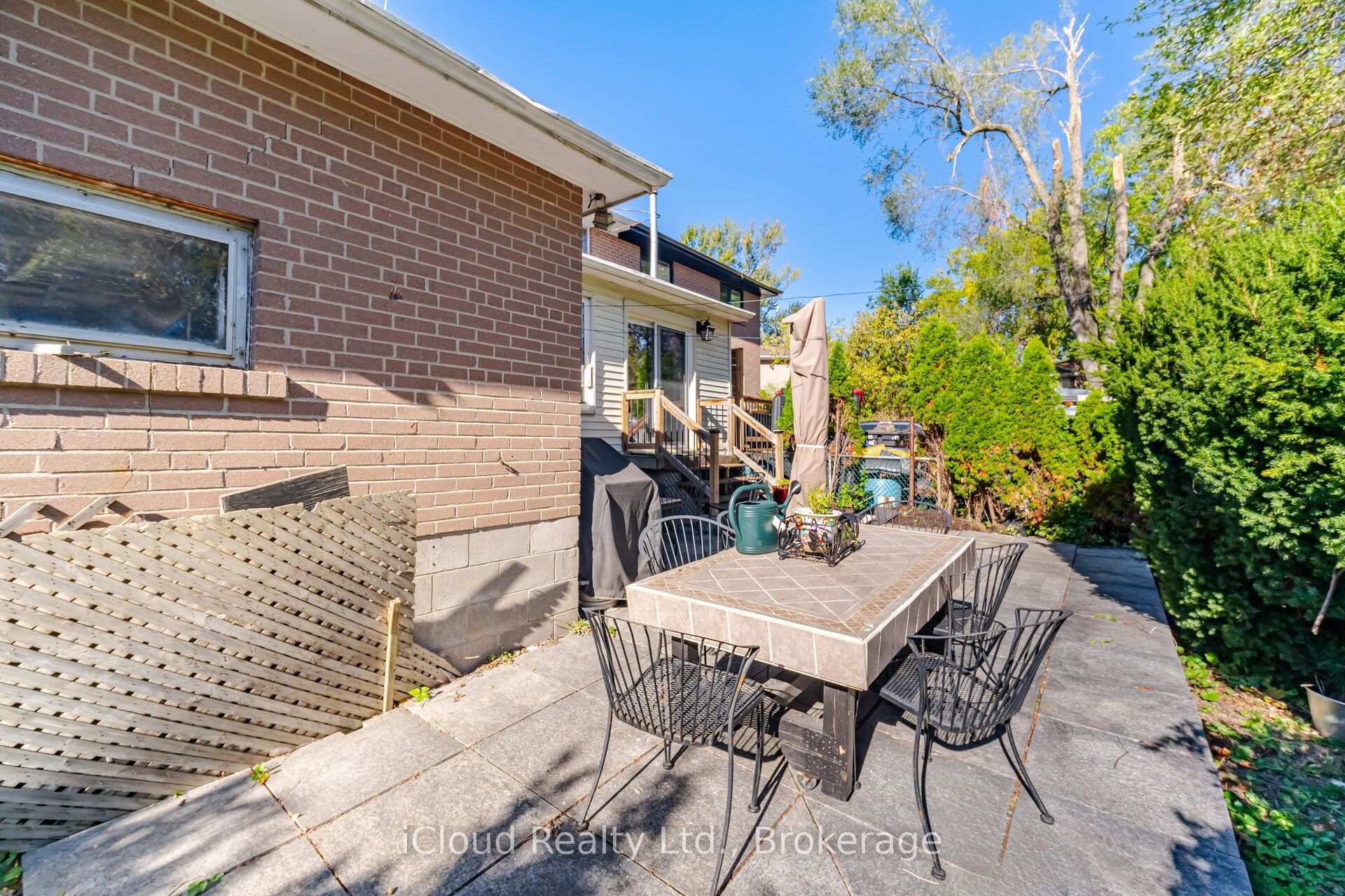 Photo 45 of 52 Bengal Court, North York, Glenfield-Jane Heights — HOMEH