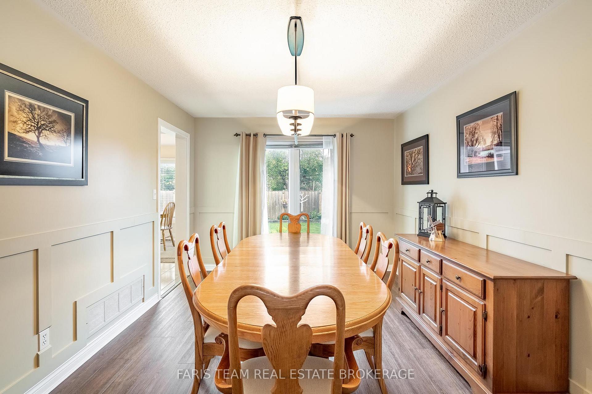 Photo 8 of 4 O'shaughnessy Crescent, Barrie, Holly — HOMEH