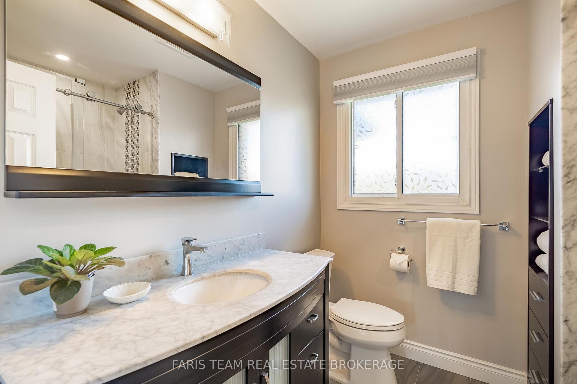Photo 16 of 4 O'shaughnessy Crescent, Barrie, Holly — HOMEH