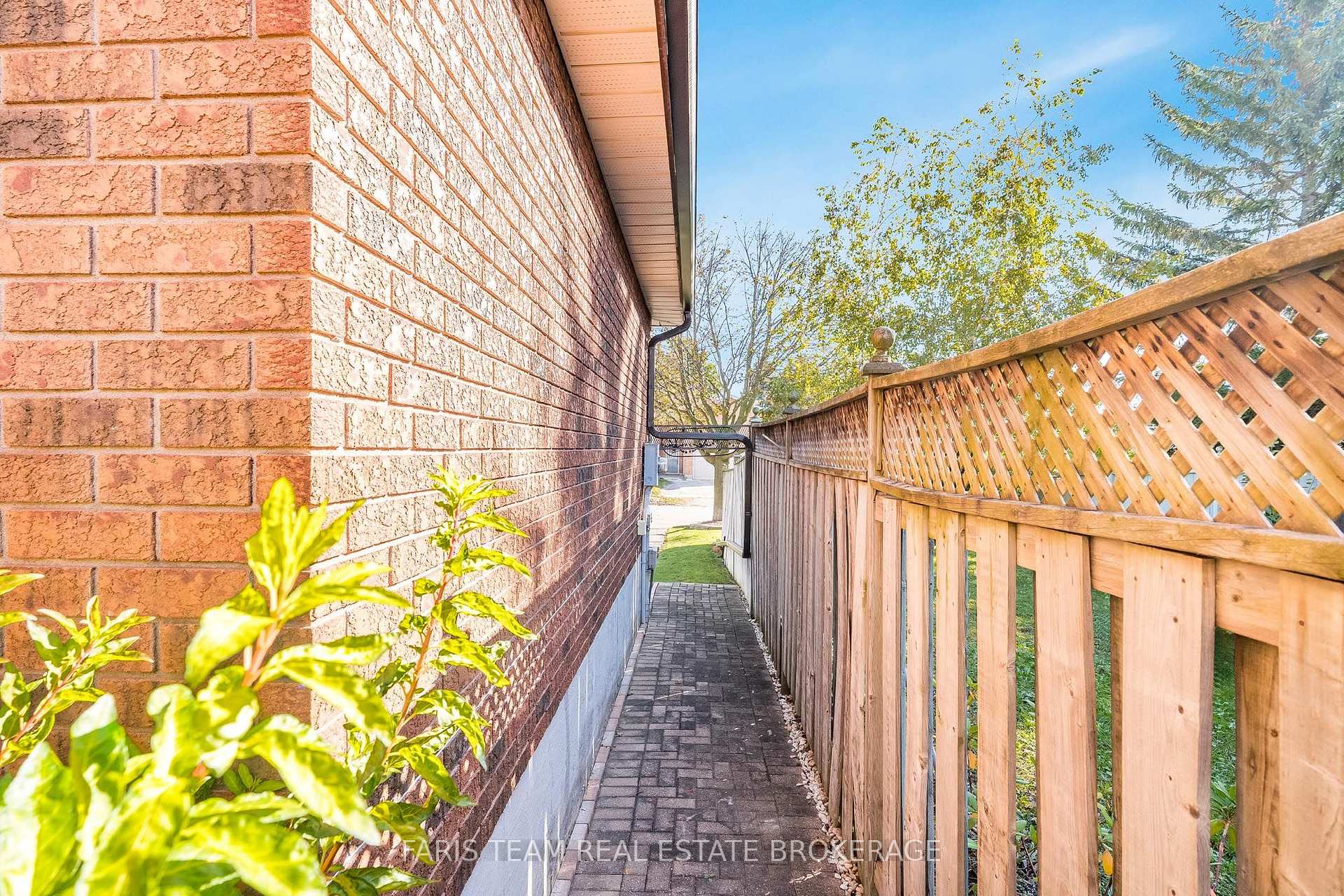 Photo 27 of 4 O'shaughnessy Crescent, Barrie, Holly — HOMEH