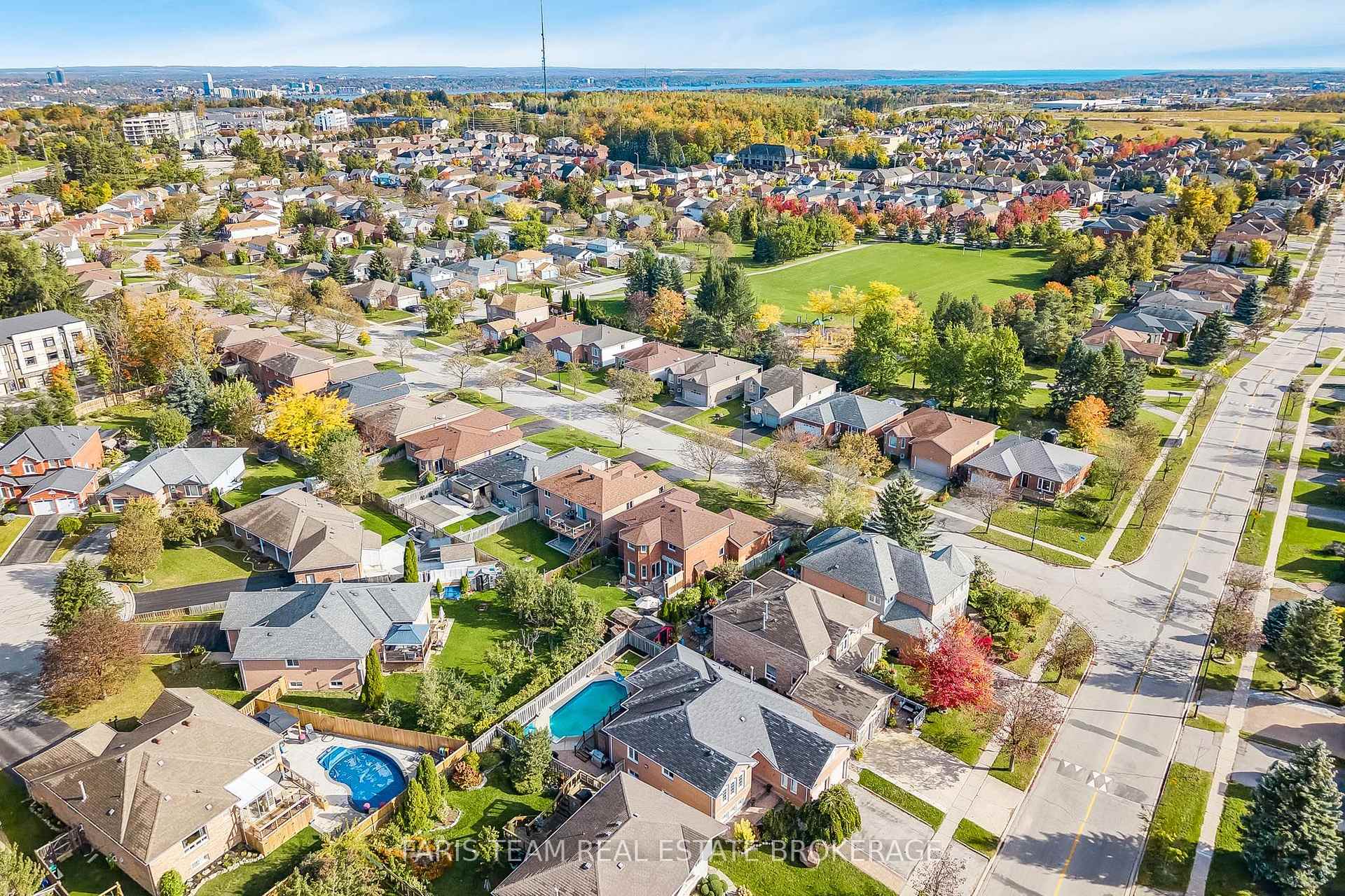 Photo 30 of 4 O'shaughnessy Crescent, Barrie, Holly — HOMEH