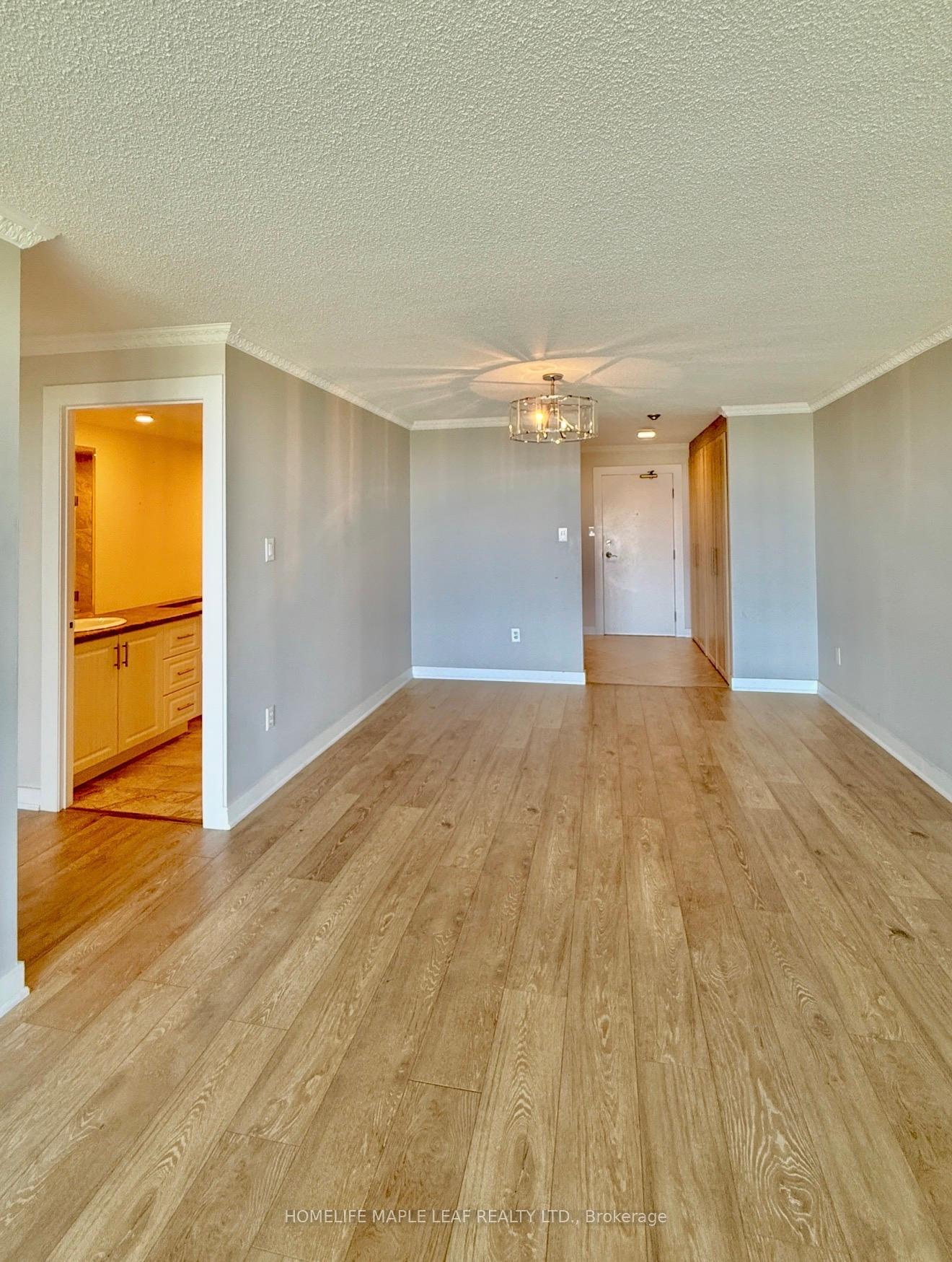 Photo 7 of Unit 1607, 1 Rowntree Road, Etobicoke, Mount Olive-Silverstone-Jamestown — HOMEH