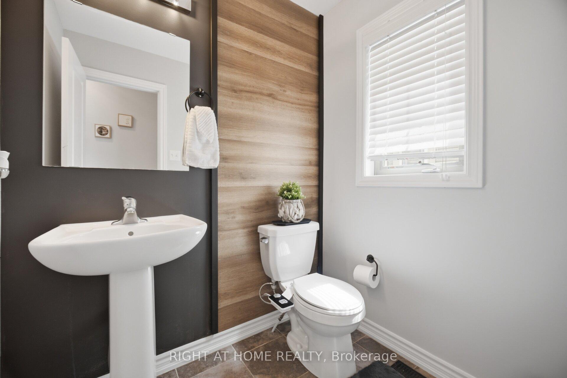 Photo 17 of Unit 73, 88 Decorso Drive, Guelph, Kortright East — HOMEH