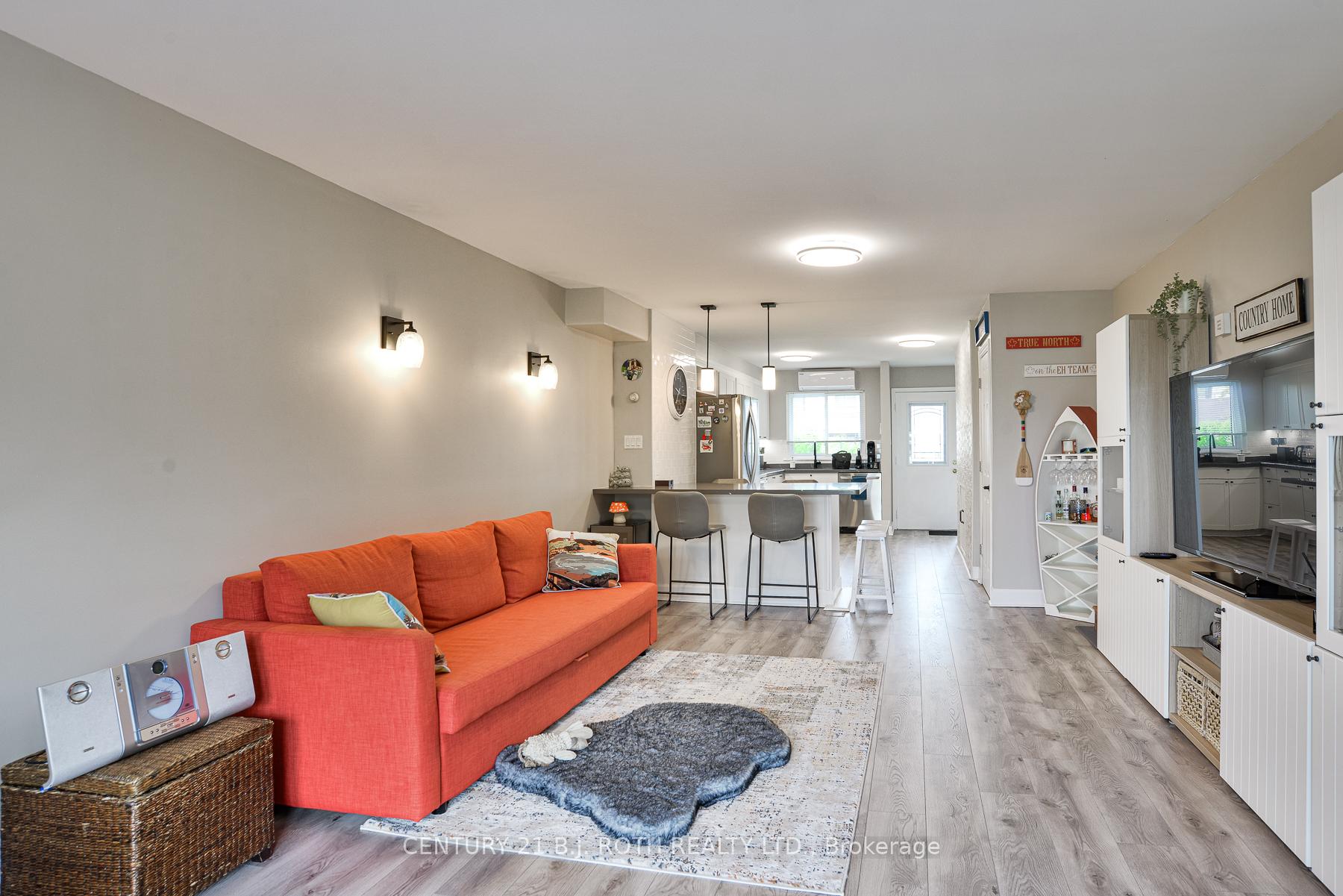 Photo 7 of Unit Unit 14, 1 Paradise Boulevard, Ramara, Rural Ramara — HOMEH