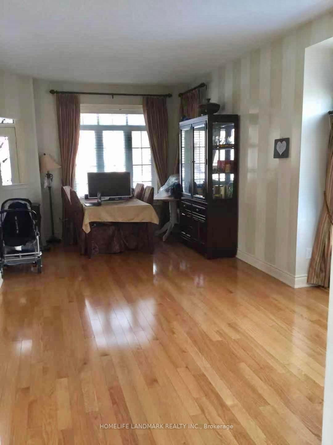 Photo 5 of 371 Dowson Loop, Newmarket, Woodland Hill — HOMEH
