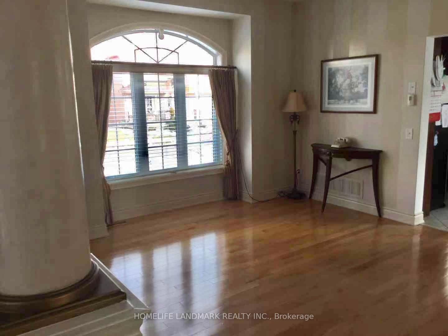 Photo 7 of 371 Dowson Loop, Newmarket, Woodland Hill — HOMEH