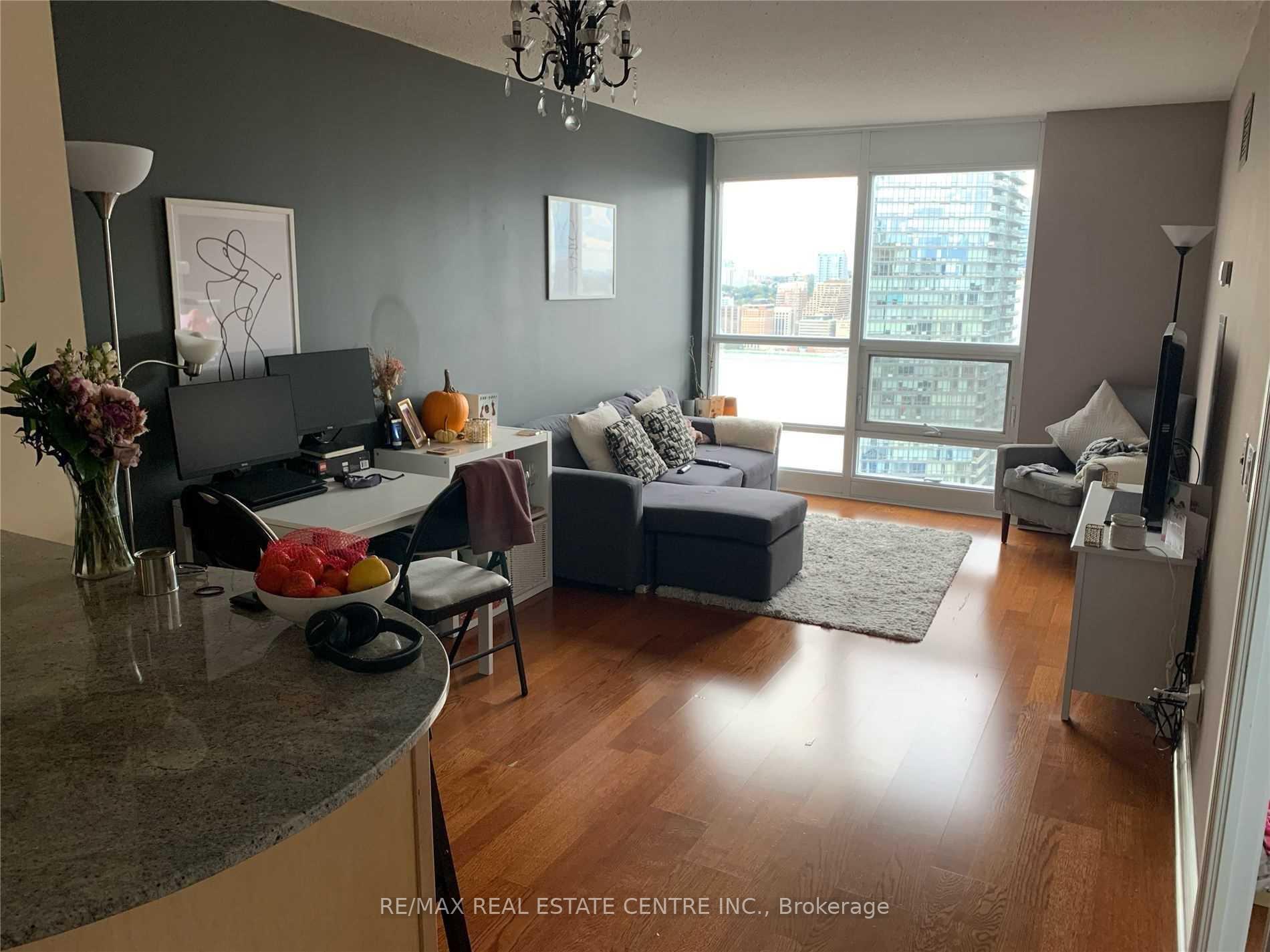 Photo 13 of Unit 4012, 763 Bay Street, Toronto, Bay Street Corridor — HOMEH