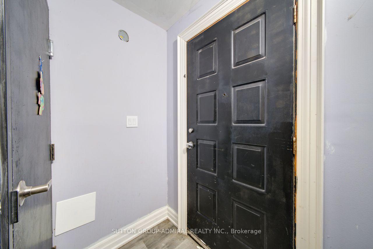 Photo 4 of 121 Seventh Street, Midland — HOMEH