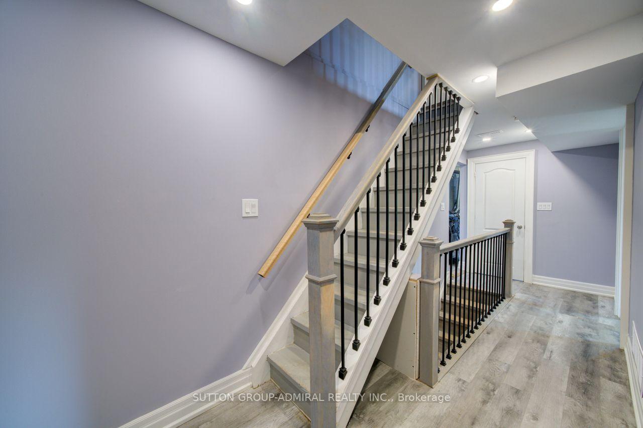 Photo 5 of 121 Seventh Street, Midland — HOMEH