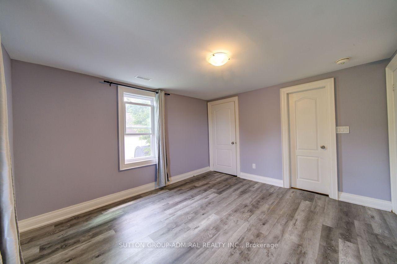 Photo 19 of 121 Seventh Street, Midland — HOMEH