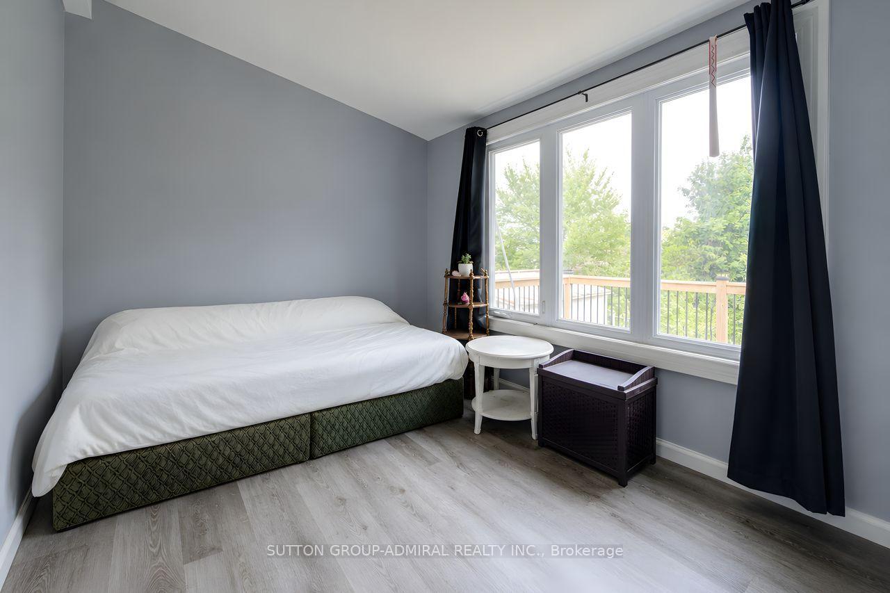 Photo 39 of 121 Seventh Street, Midland — HOMEH
