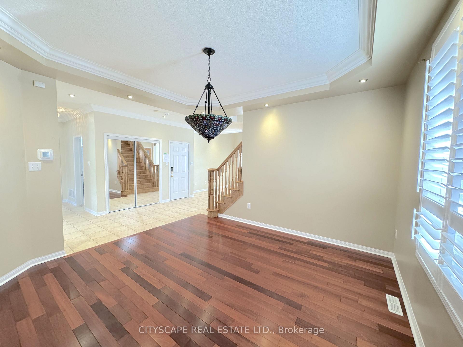 Photo 10 of 4 Serviceberry Crescent, Brampton, Vales of Castlemore — HOMEH