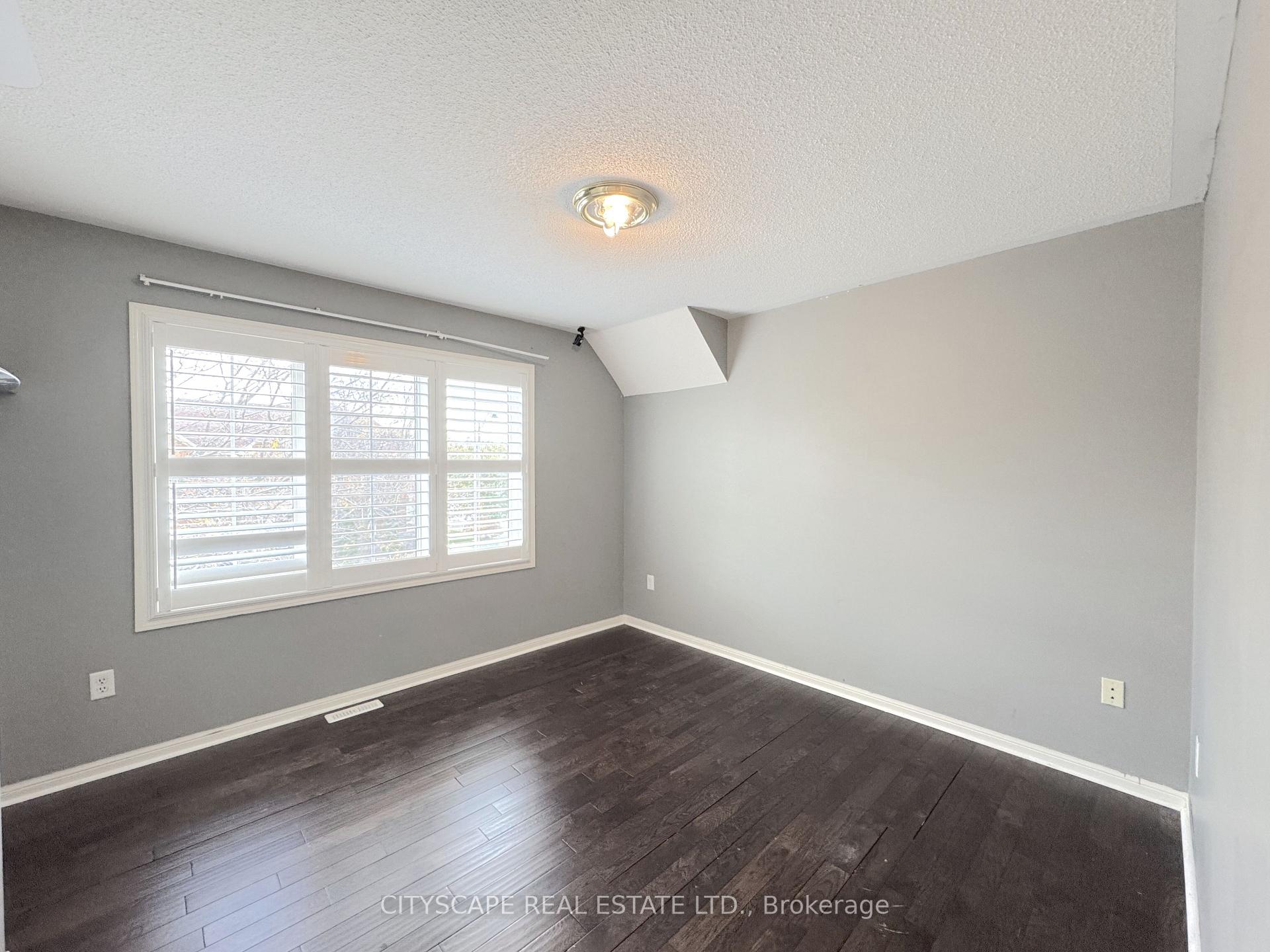 Photo 33 of 4 Serviceberry Crescent, Brampton, Vales of Castlemore — HOMEH