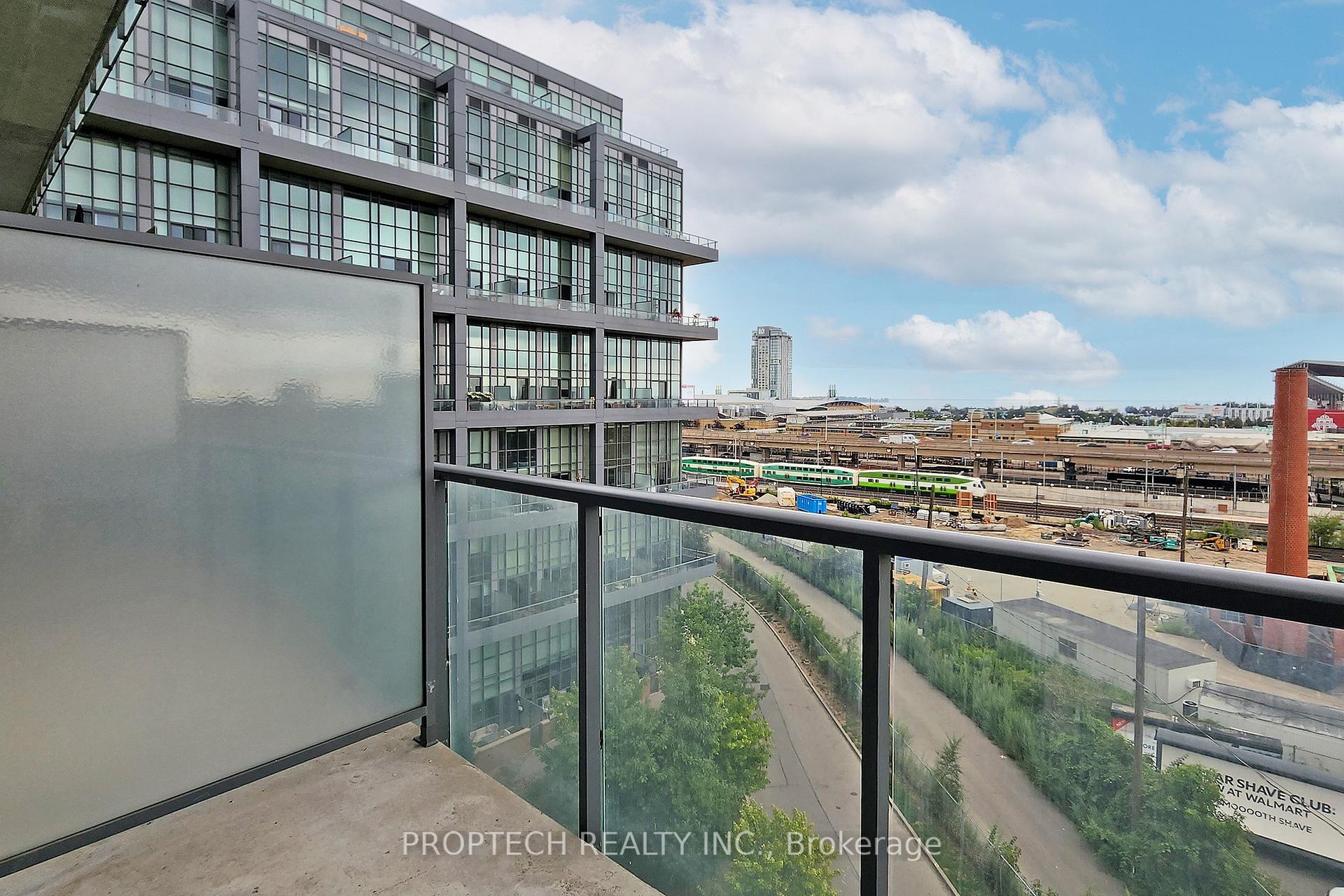 Photo 19 of Unit 509, 5 Hanna Avenue, Toronto, Niagara — HOMEH