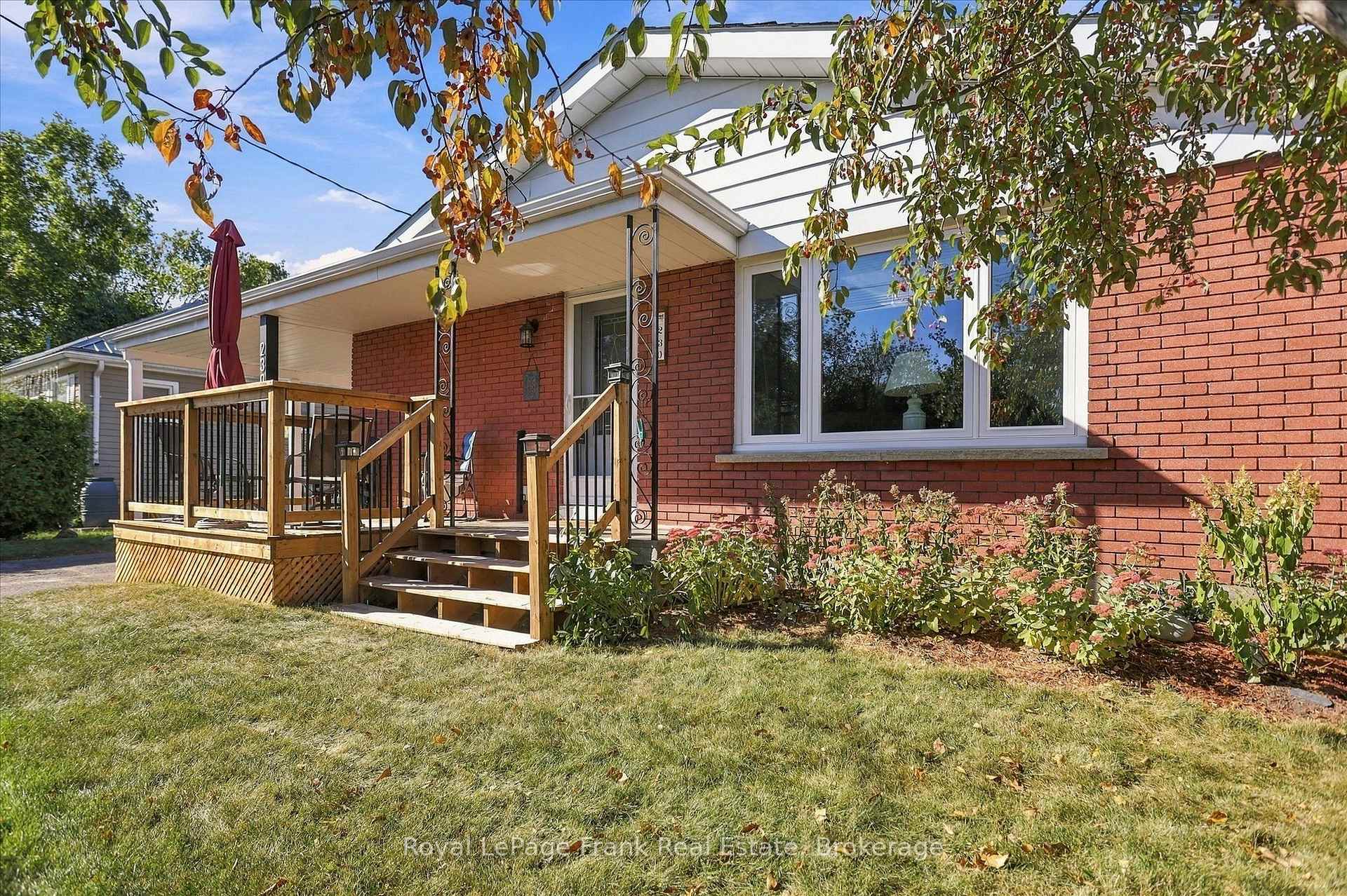 Photo 2 of 230 Euclid Avenue, Peterborough, Ashburnham Ward 4 — HOMEH