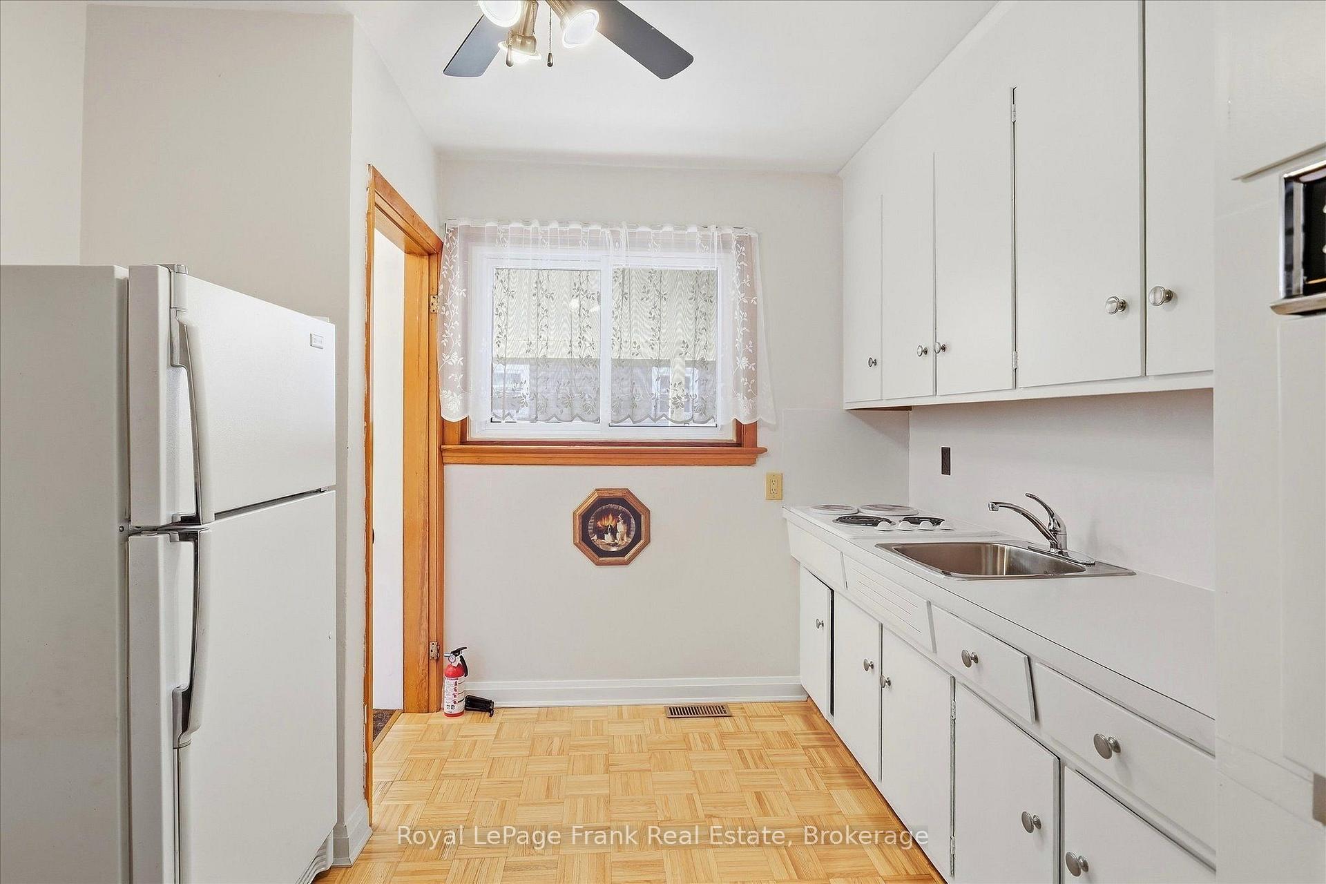 Photo 8 of 230 Euclid Avenue, Peterborough, Ashburnham Ward 4 — HOMEH
