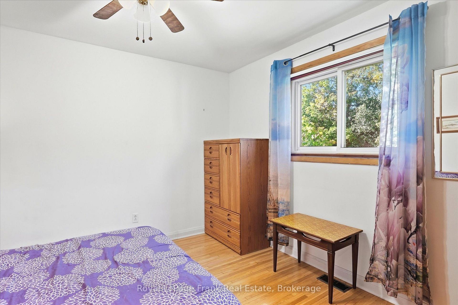 Photo 13 of 230 Euclid Avenue, Peterborough, Ashburnham Ward 4 — HOMEH