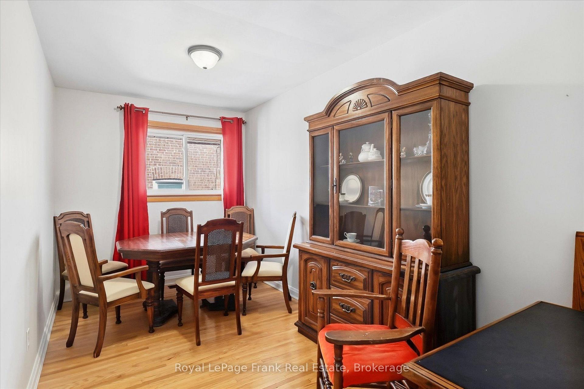 Photo 18 of 230 Euclid Avenue, Peterborough, Ashburnham Ward 4 — HOMEH