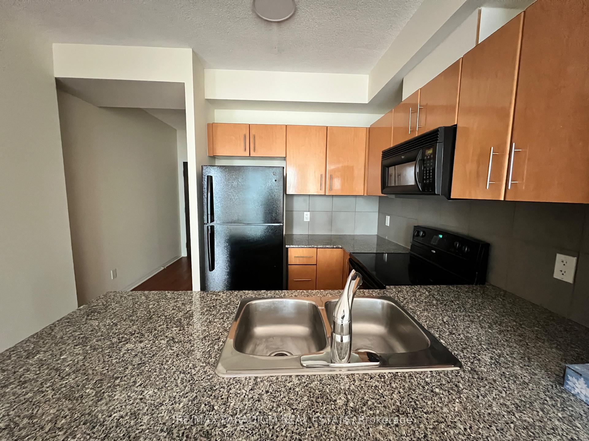 Photo 5 of Unit 2213, 16 Yonge Street, Toronto, Waterfront Communities — HOMEH