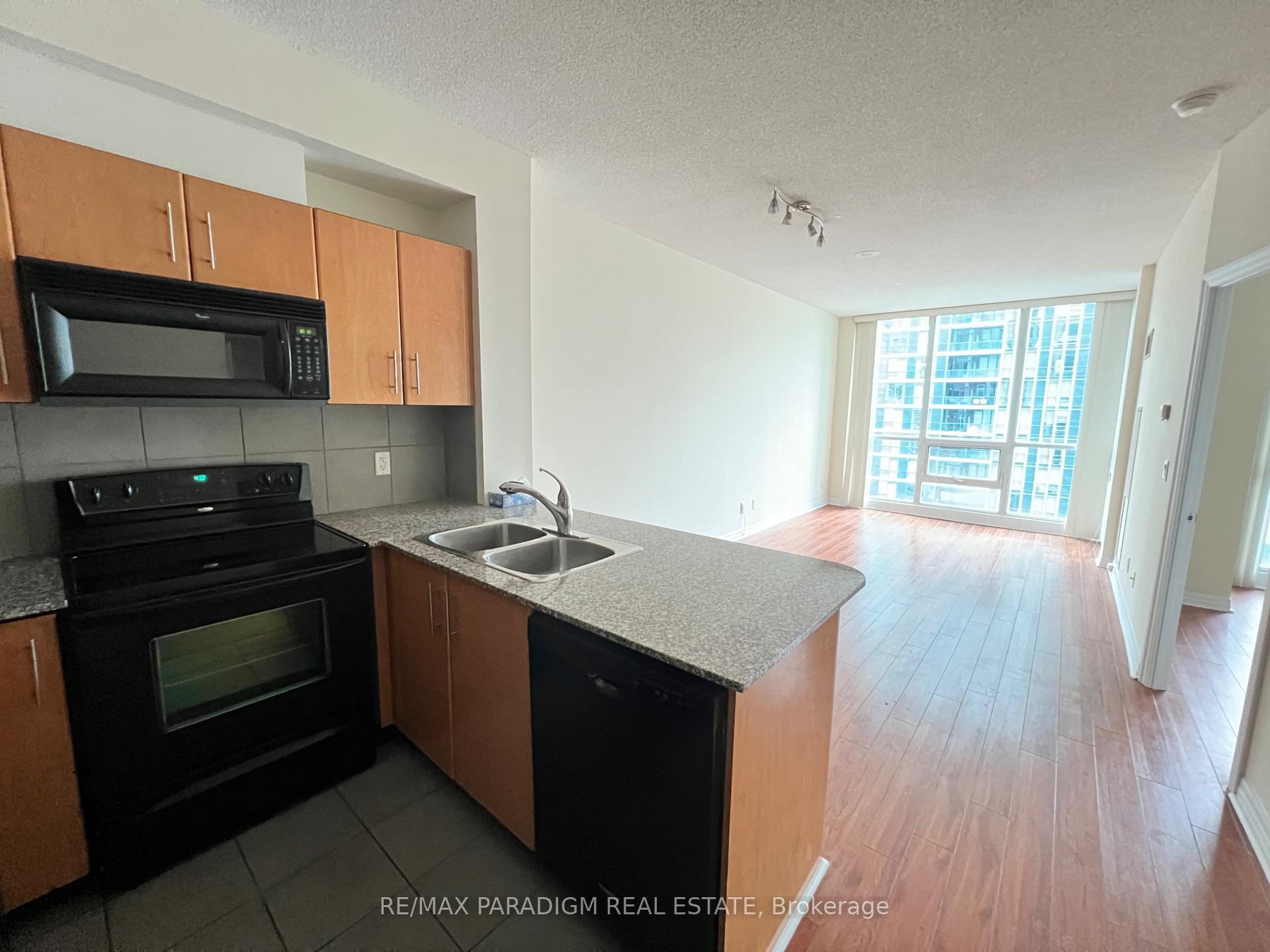 Photo 6 of Unit 2213, 16 Yonge Street, Toronto, Waterfront Communities — HOMEH