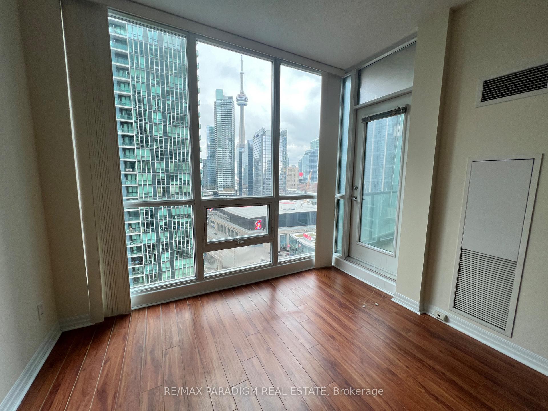 Photo 7 of Unit 2213, 16 Yonge Street, Toronto, Waterfront Communities — HOMEH