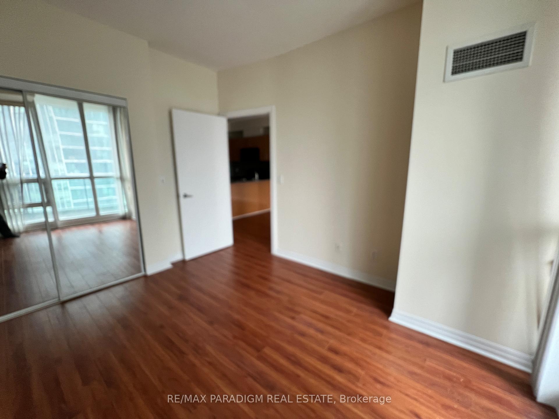 Photo 9 of Unit 2213, 16 Yonge Street, Toronto, Waterfront Communities — HOMEH