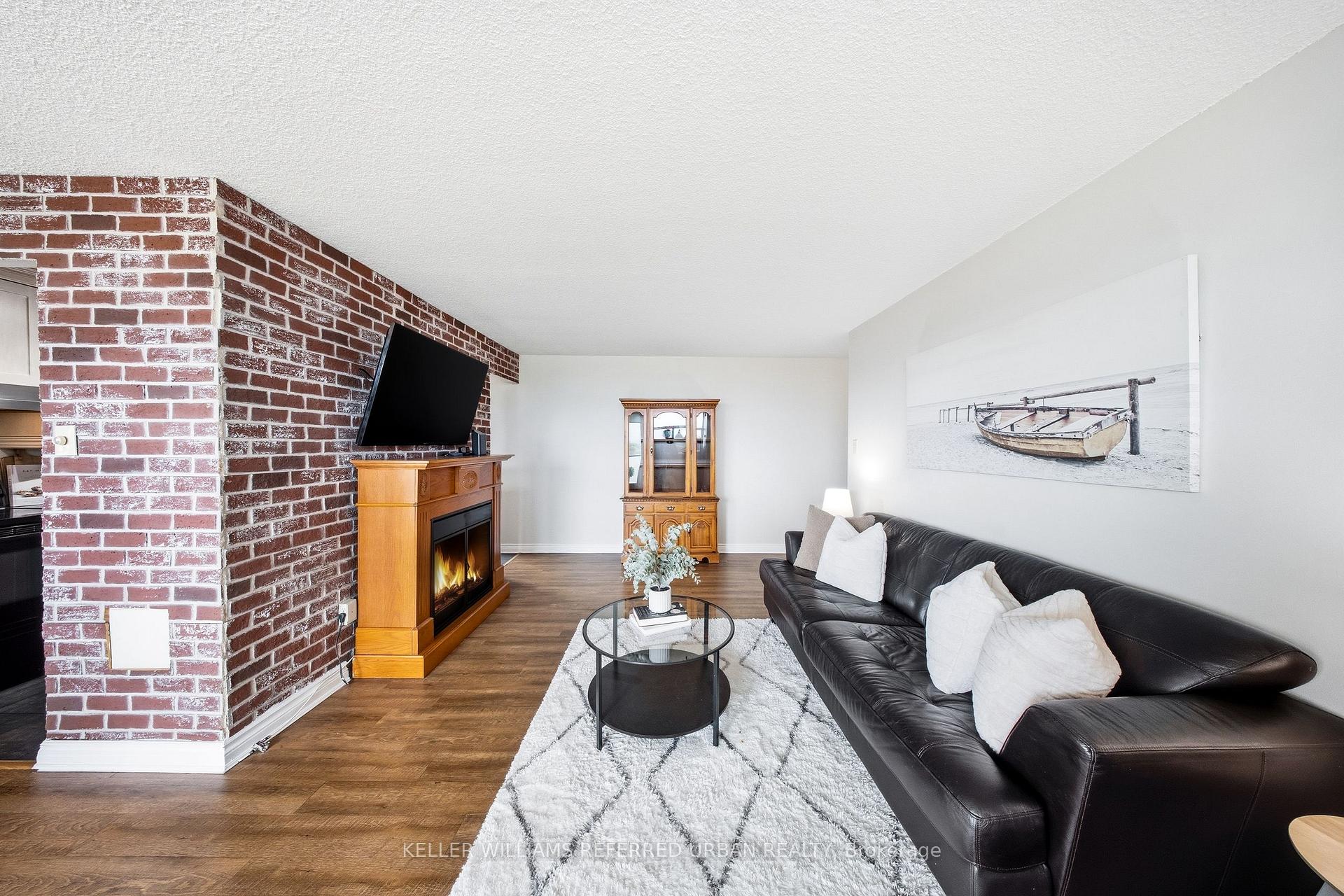 Photo 8 of Unit 1401, 2130 Weston Road, North York, Weston — HOMEH