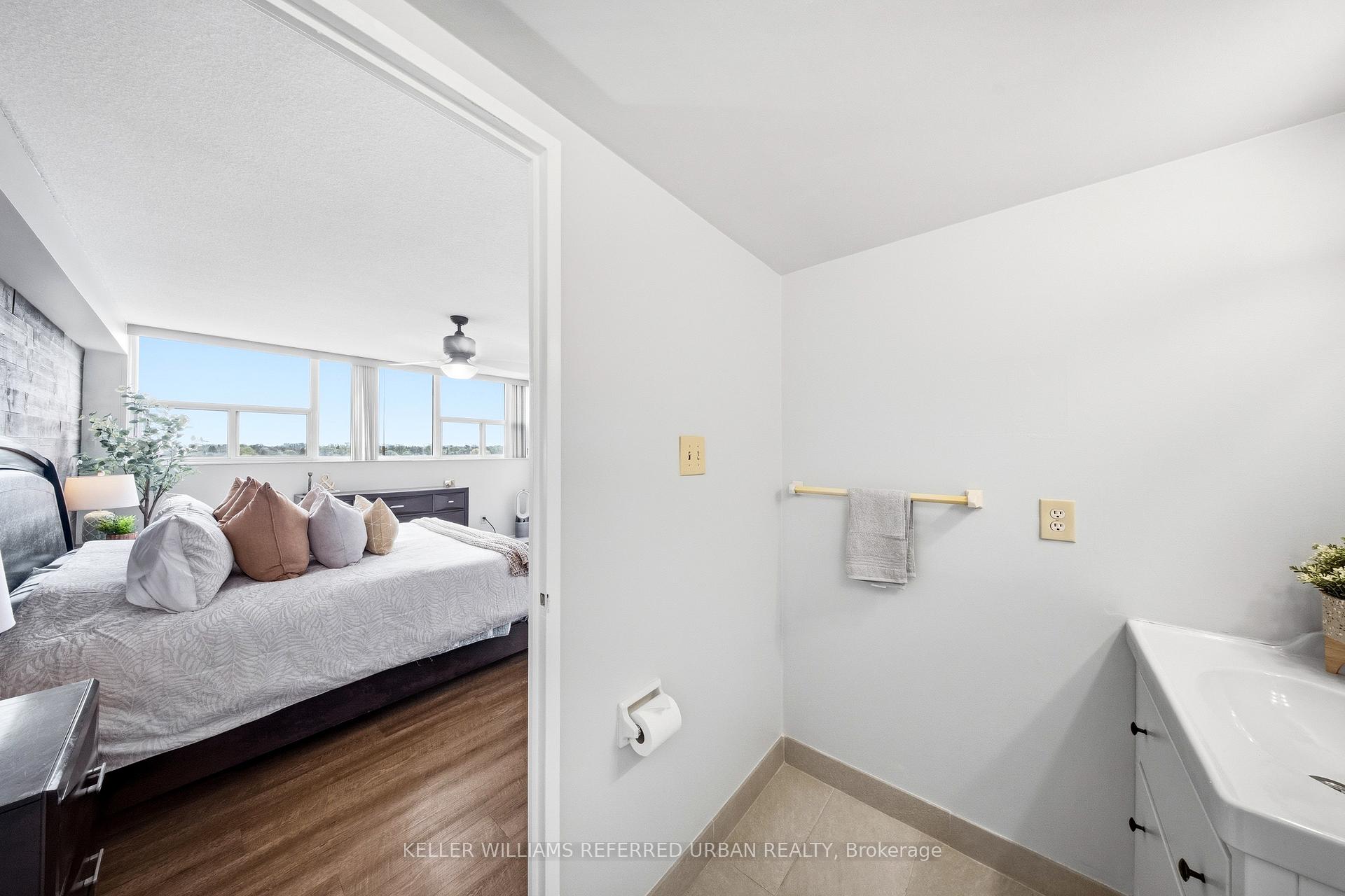 Photo 32 of Unit 1401, 2130 Weston Road, North York, Weston — HOMEH