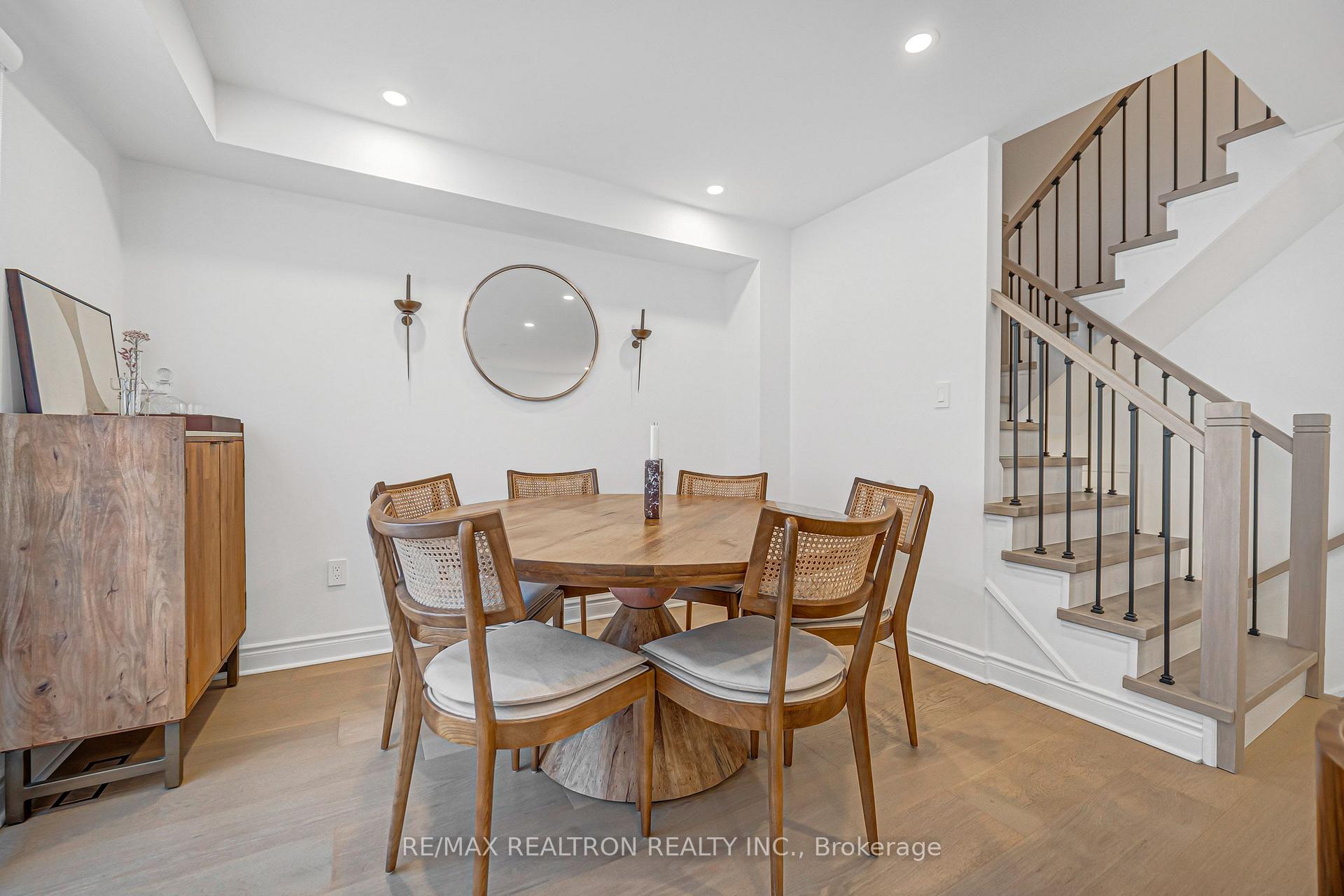 Photo 24 of 10 Macgregor Avenue, Richmond Hill, Langstaff — HOMEH