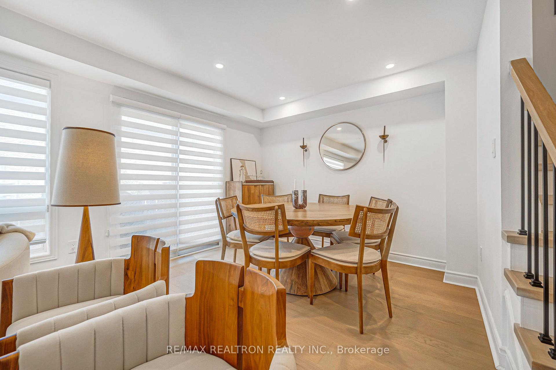 Photo 25 of 10 Macgregor Avenue, Richmond Hill, Langstaff — HOMEH