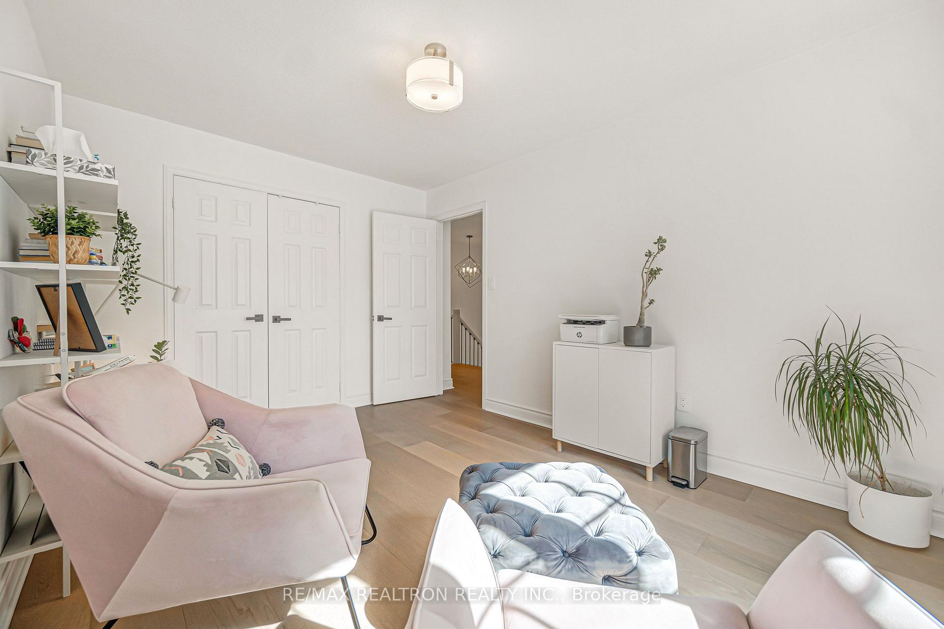 Photo 35 of 10 Macgregor Avenue, Richmond Hill, Langstaff — HOMEH