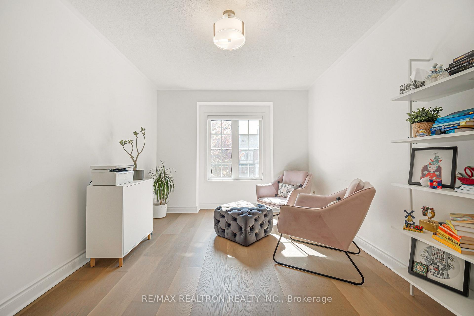 Photo 36 of 10 Macgregor Avenue, Richmond Hill, Langstaff — HOMEH